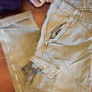 American Eagle capris